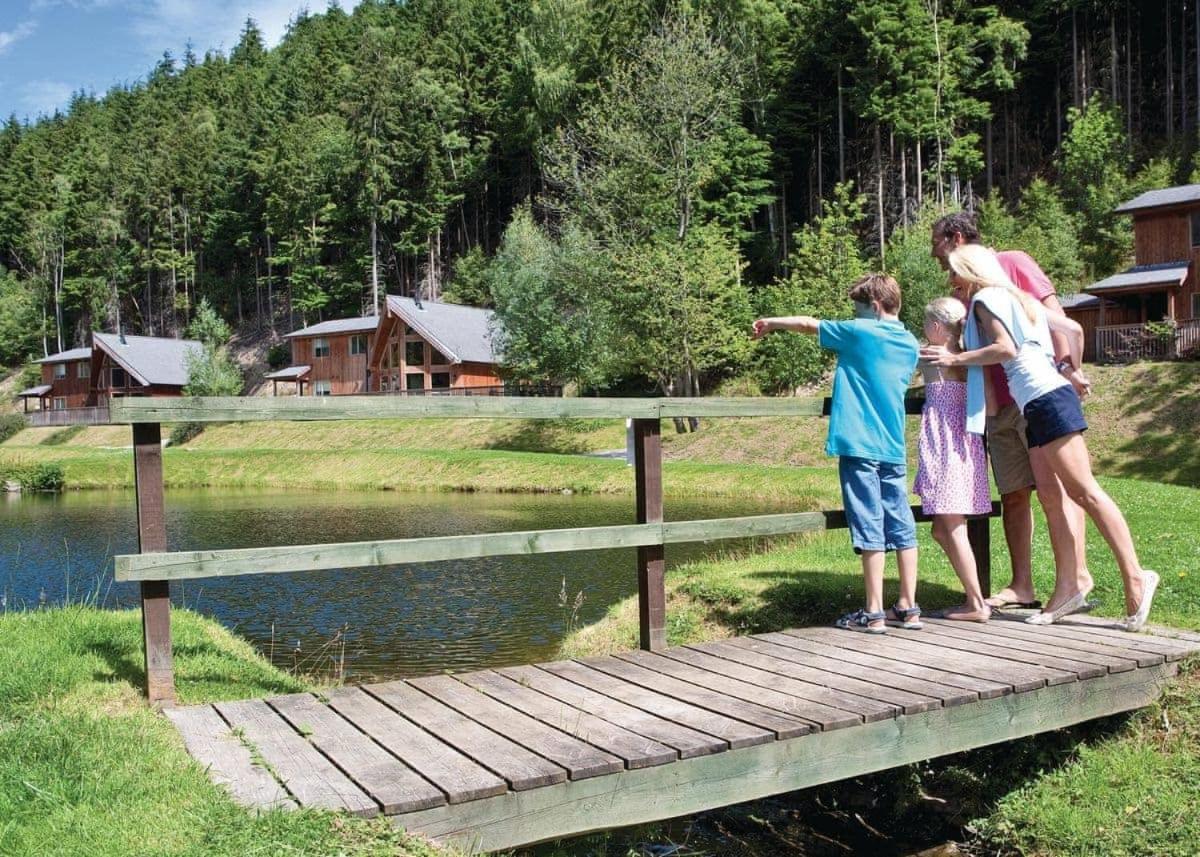 Penvale Lakes Lodges Llangollen Exterior foto